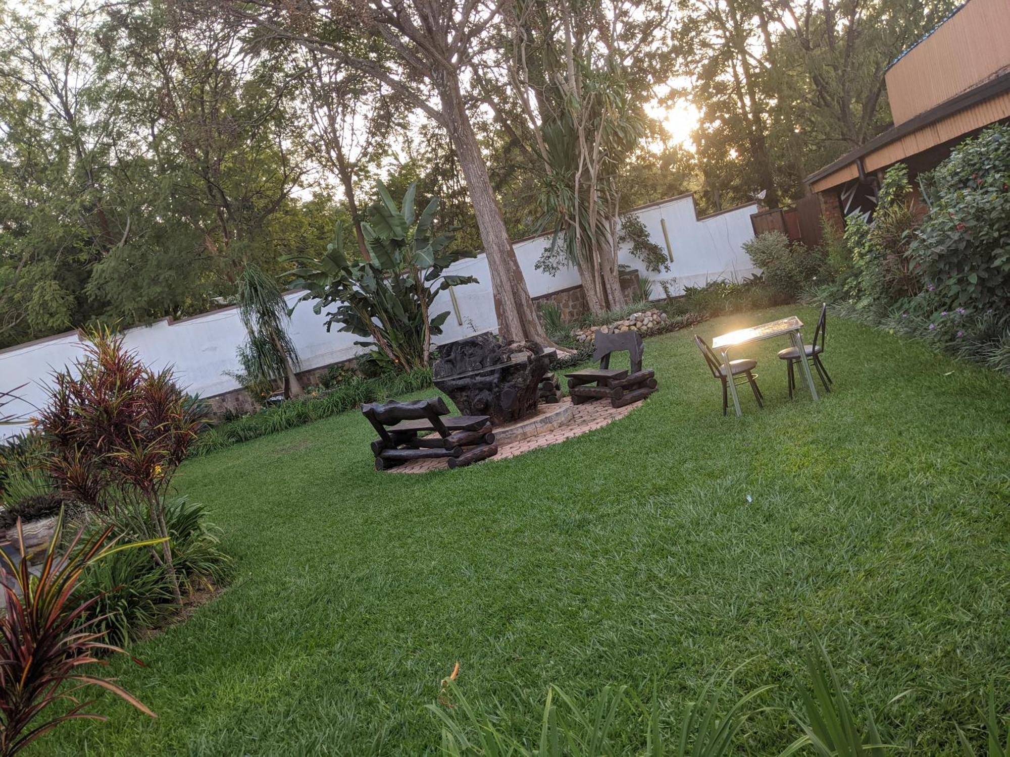 Inside Afrika Boutique Hotel Kigali Exterior foto